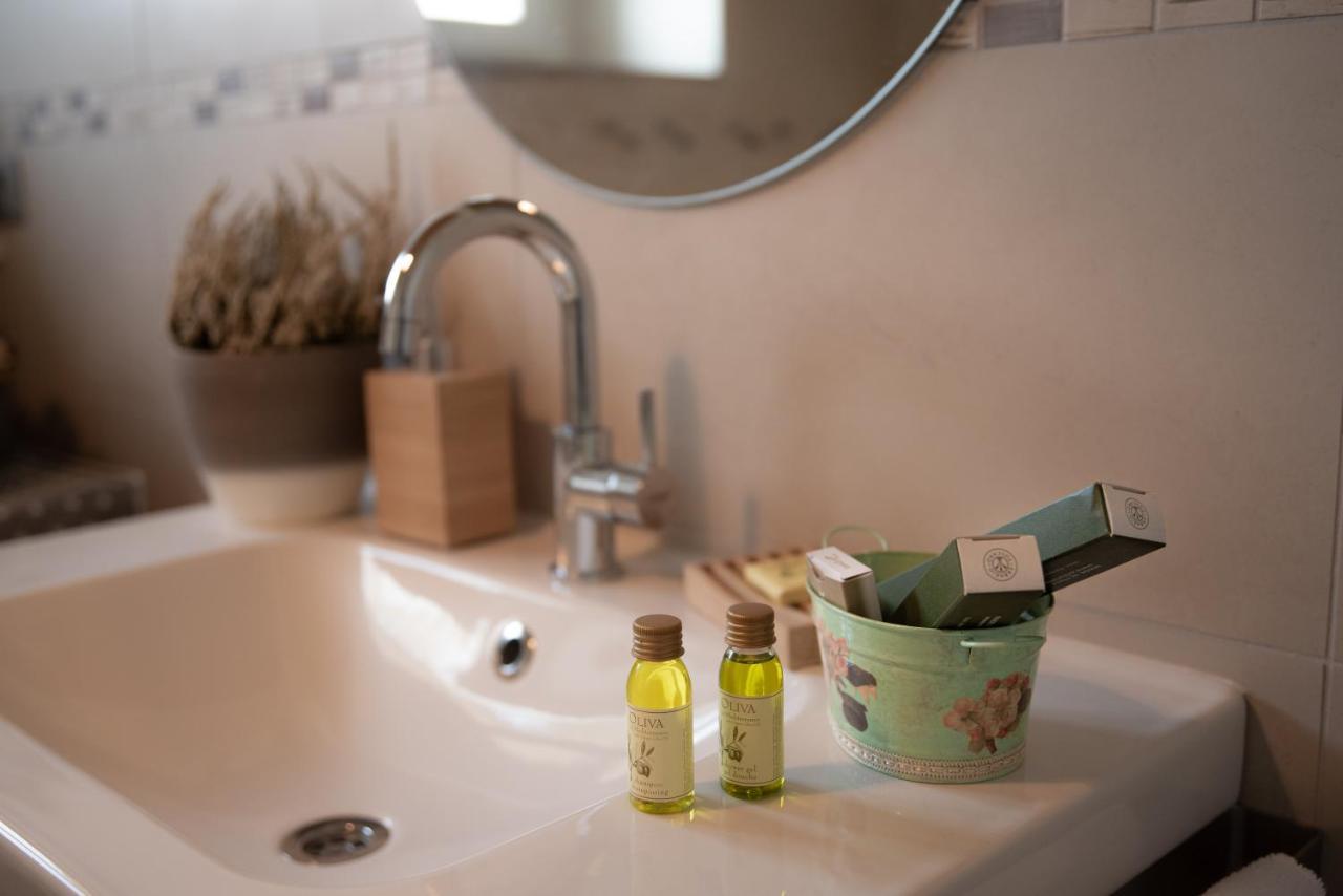 Casale Monte Valestra Bed & Breakfast Bebbio Bagian luar foto