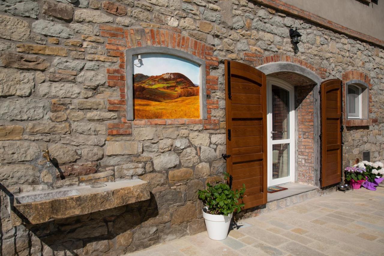 Casale Monte Valestra Bed & Breakfast Bebbio Bagian luar foto
